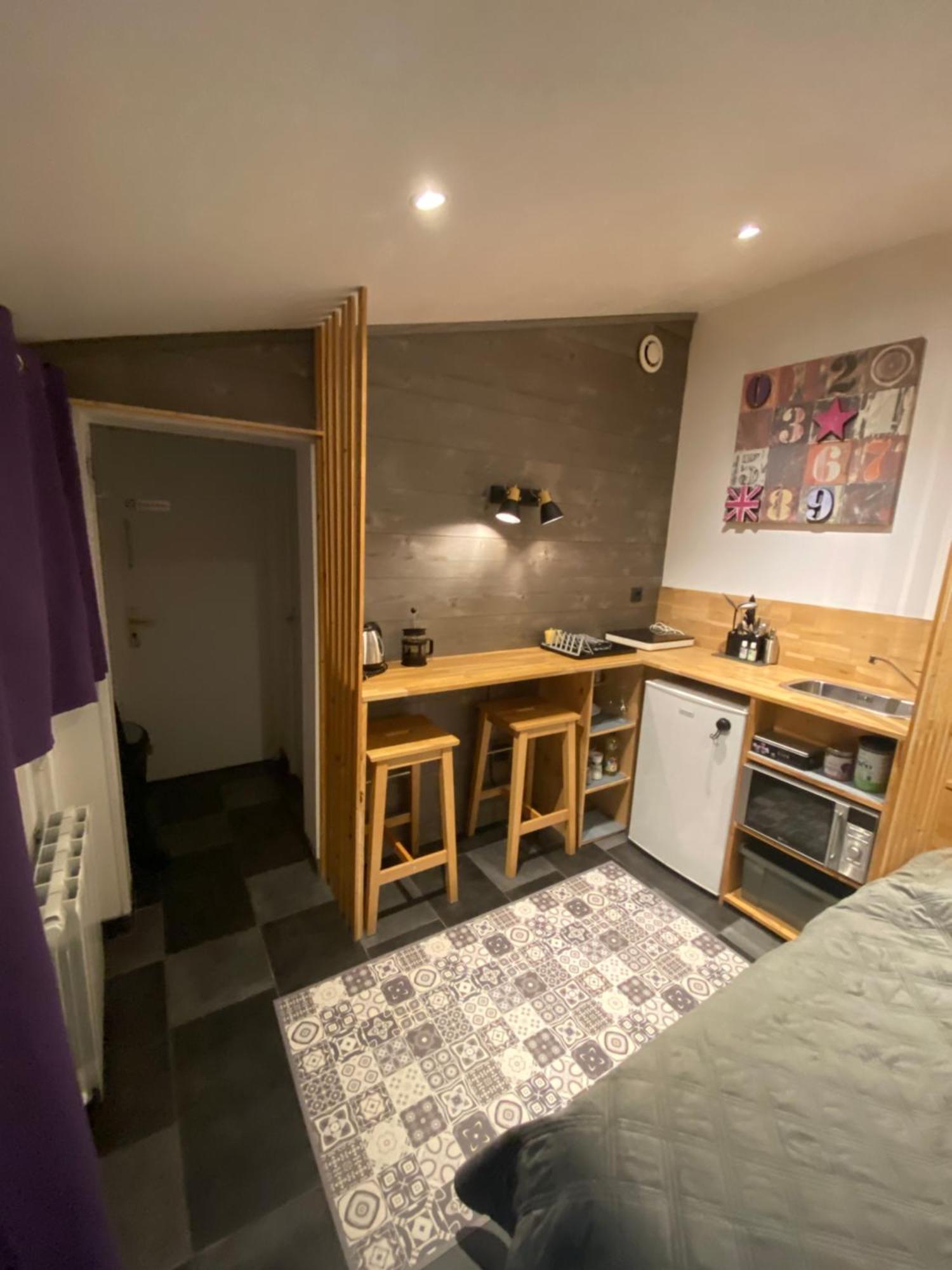 Quarto em Acomodações Particulares Le Nid Nantais Cosy A Nantes, Parc - Expo , Stade La Beaujoire *